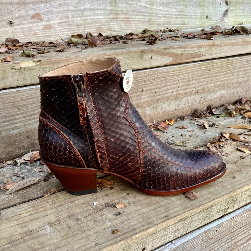 Idyllwind | Western Leather Ankle Boots - Picture 8 of 12